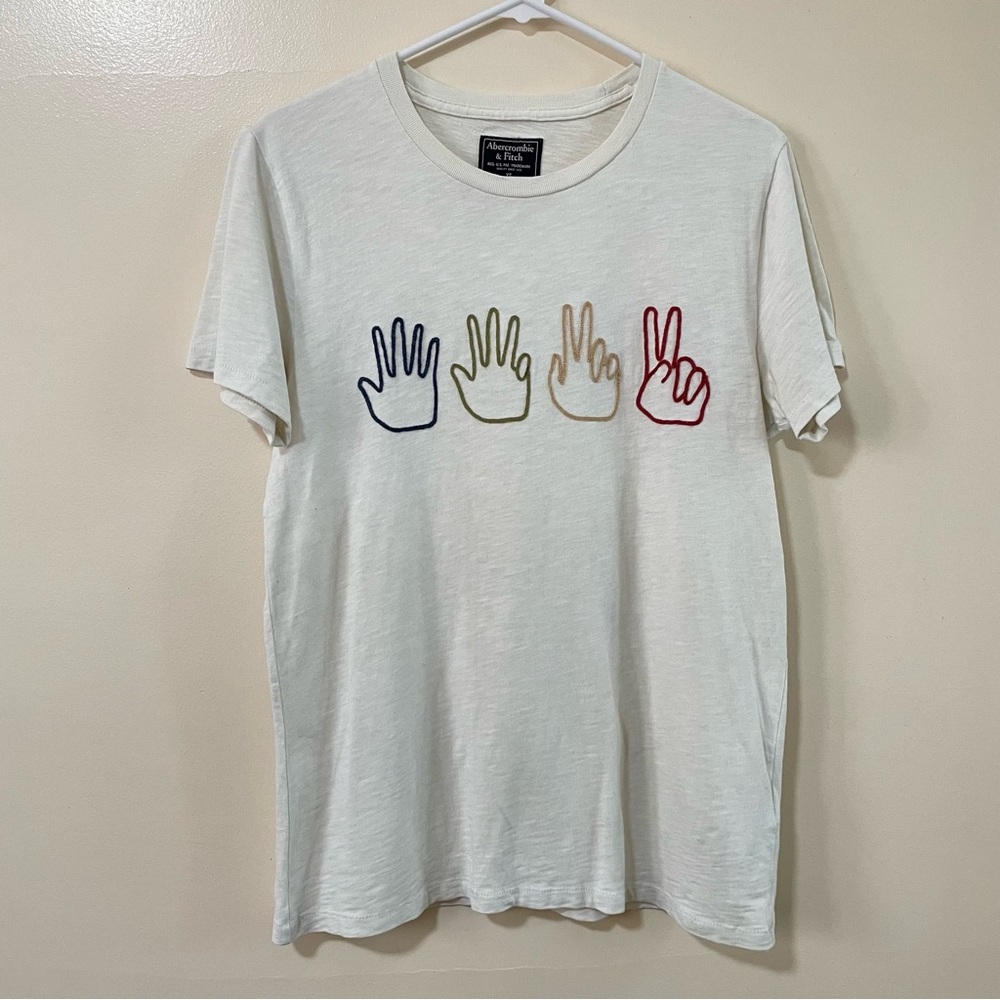 Abercrombie & Fitch t-shirt (Size: XS)